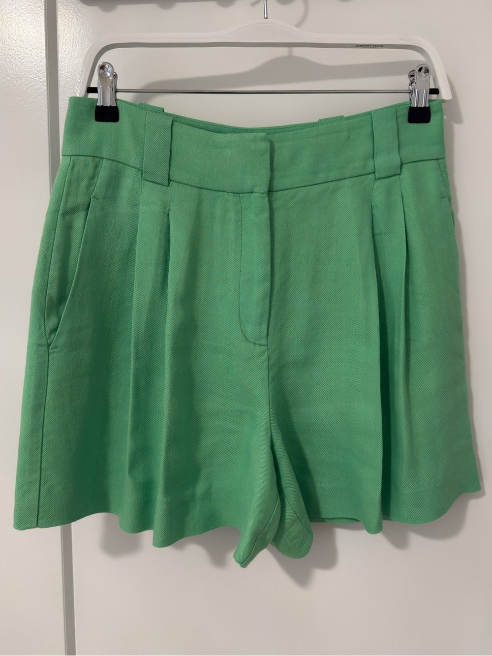 REISS Gracey Tailored Pleated Shorts Mint Green Size US 6